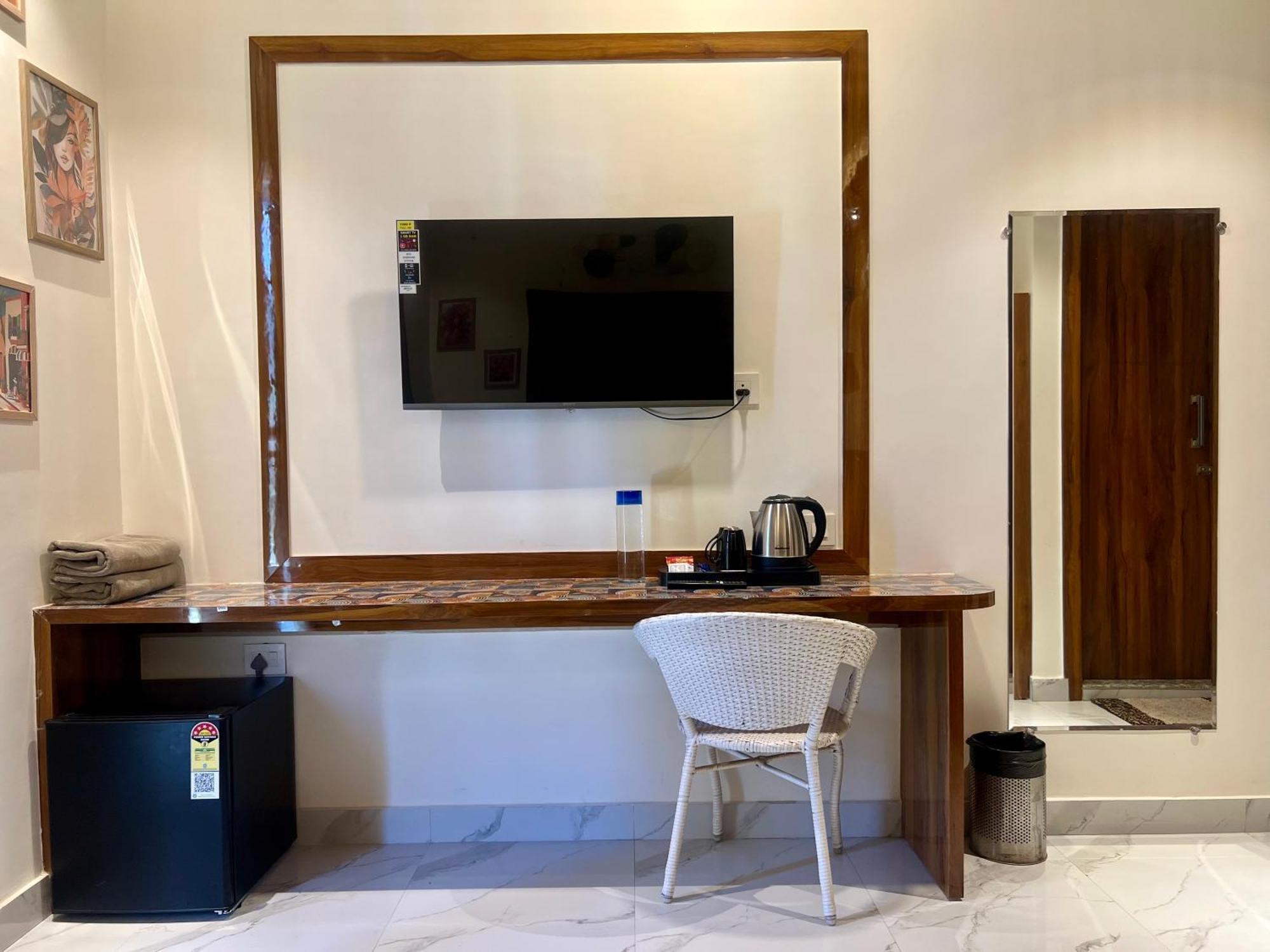 The Hosteller Rishikesh, Upper Tapovan Exterior photo